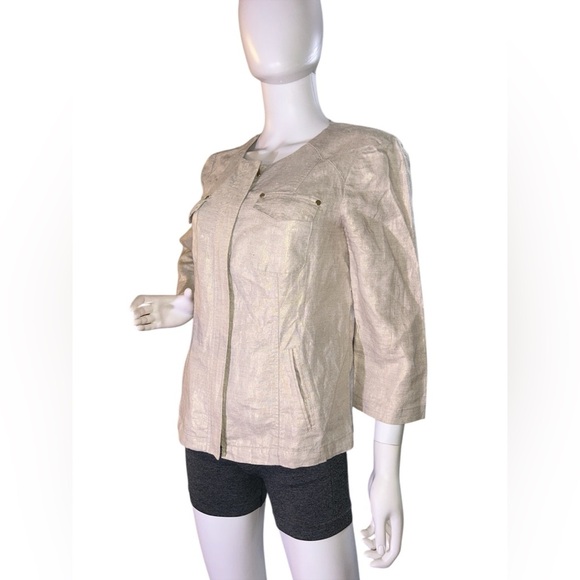 Chico's FOILED LINEN JACKET
Beige Gold Shimmer
100% Linen 3/4
Sleeve Full Zip - Picture 4 of 9